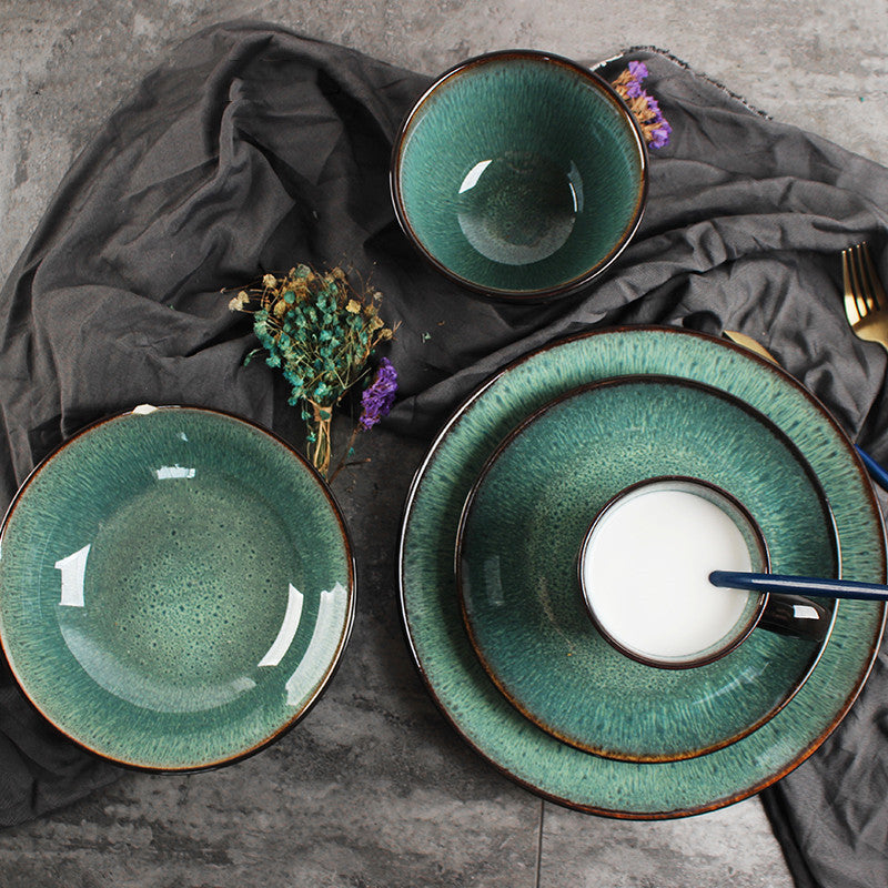 Retro bowls and plates